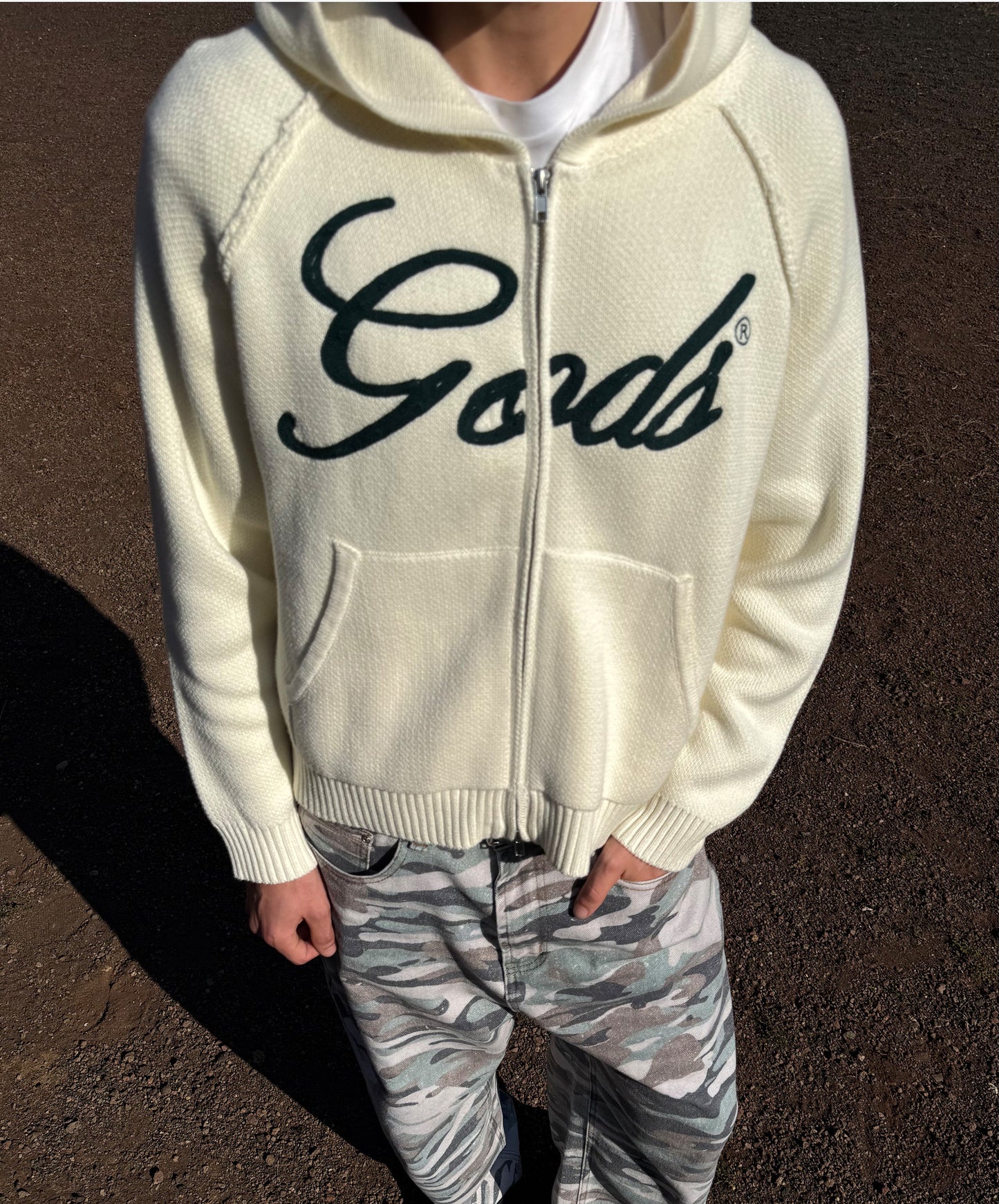 Gods Knitted Zipper Cream