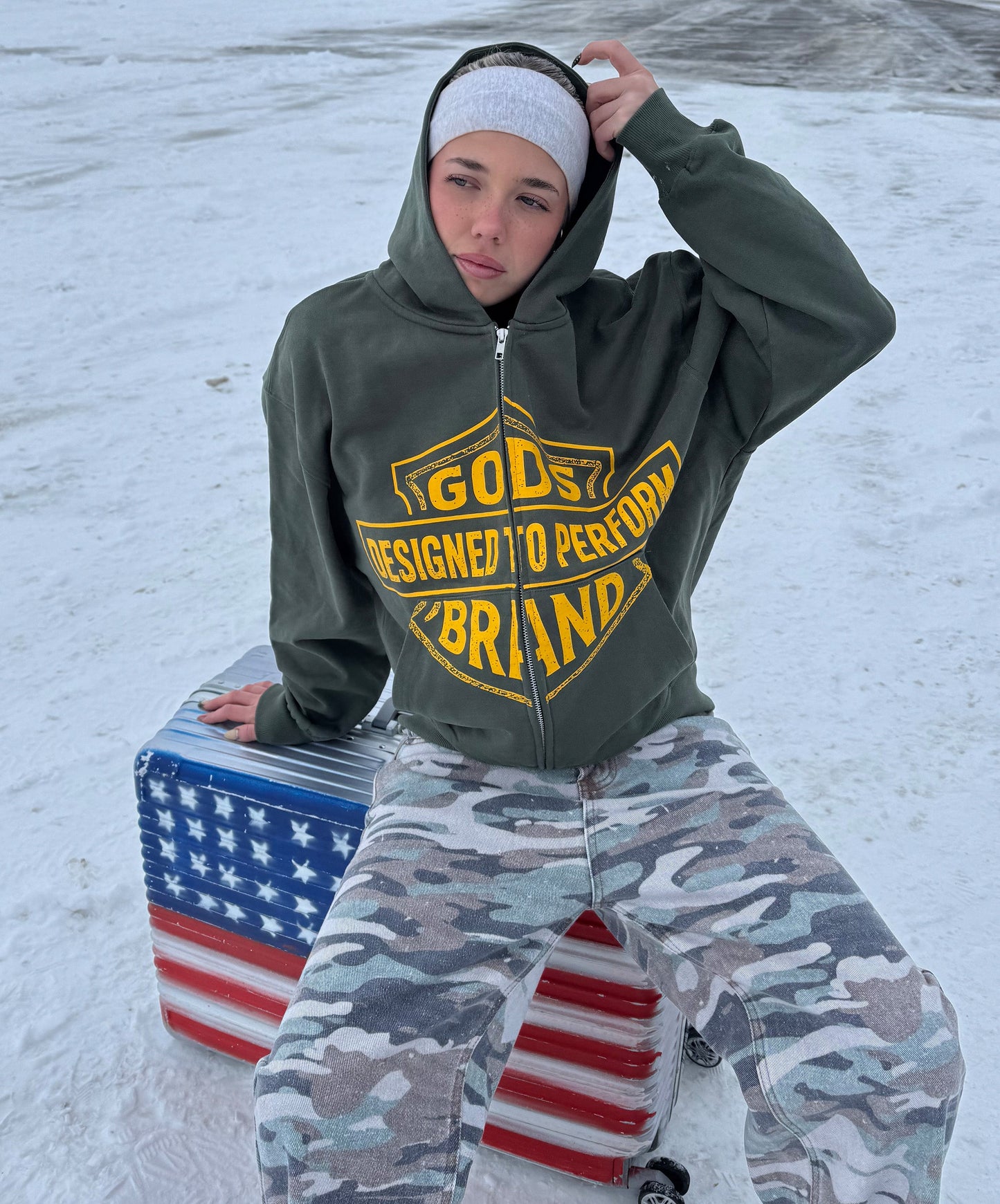 Designed To Perform Zipper Green