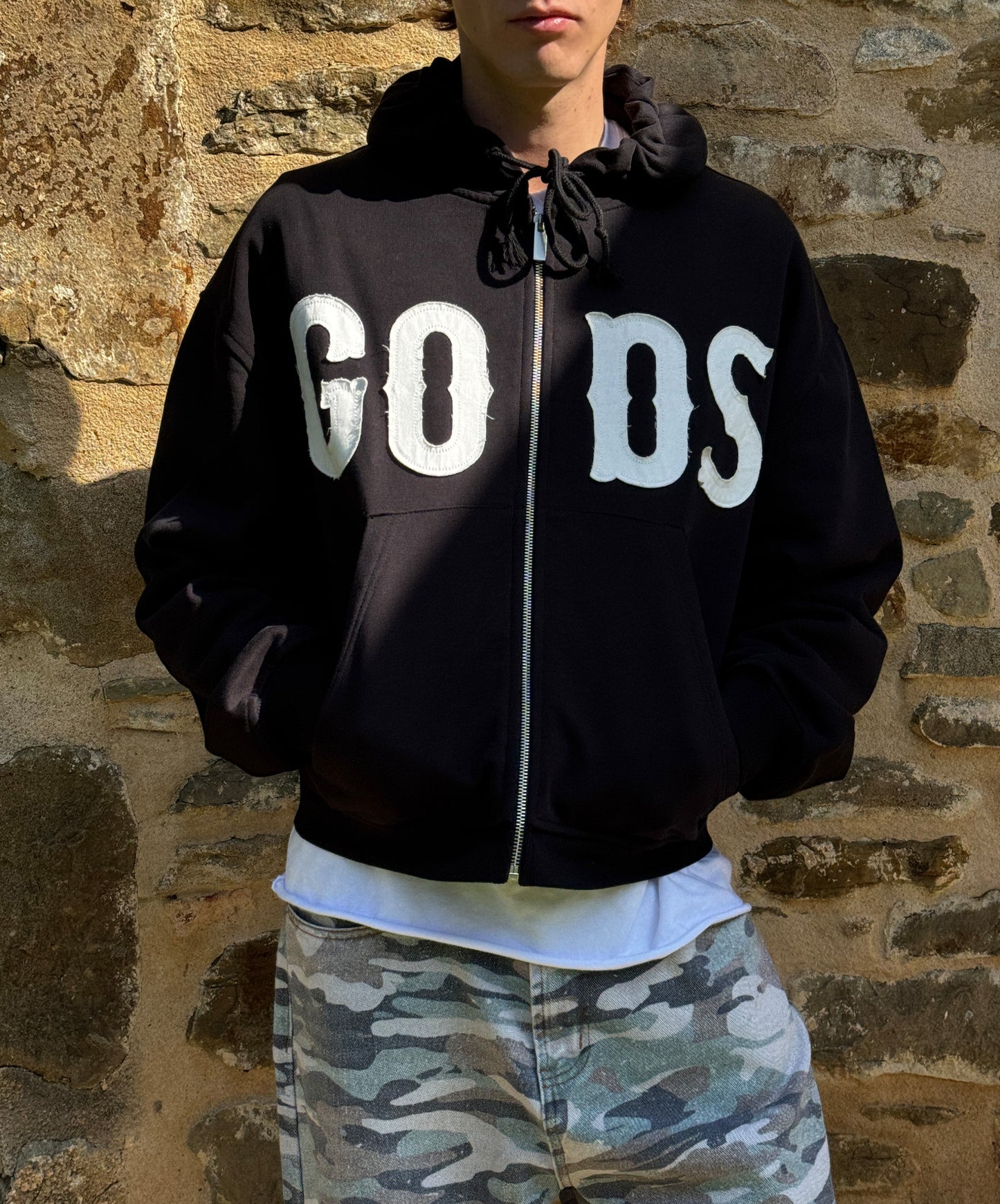 Gods Zipper Black